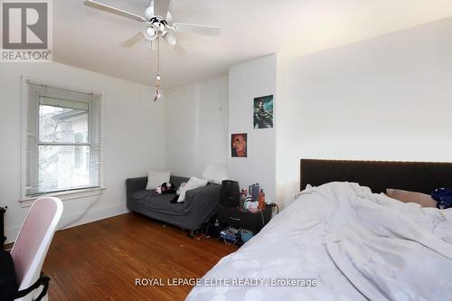 18-20 Reuben Street, Aurora, ON - Indoor Photo Showing Bedroom
