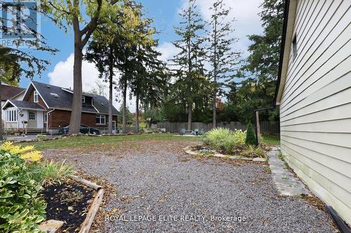 18-20 Reuben Street, Aurora, ON - Outdoor