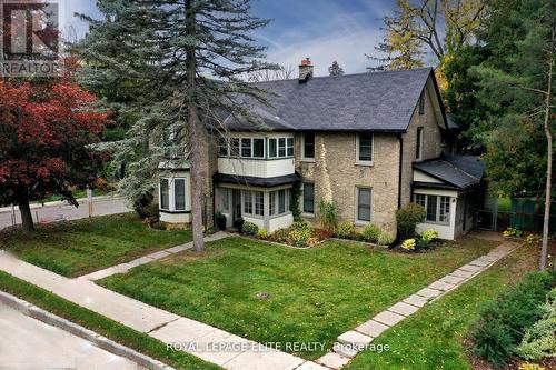 18-20 Reuben Street, Aurora, ON - Outdoor With Facade