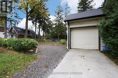 18-20 Reuben Street, Aurora, ON - Outdoor