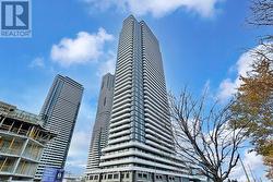 5301 - 8 INTERCHANGE WAY  Vaughan, ON L4K 0R2