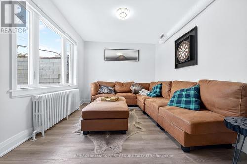 267 Lakeshore Road E, Mississauga, ON 