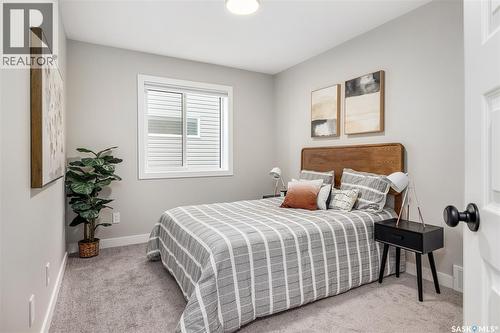 323 Asokan Bend, Saskatoon, SK - Indoor Photo Showing Bedroom