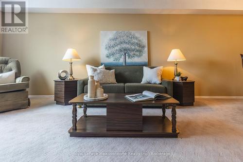605 - 81 Millside Drive, Milton (Om Old Milton), ON - Indoor Photo Showing Living Room