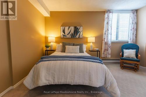 605 - 81 Millside Drive, Milton (Om Old Milton), ON - Indoor Photo Showing Bedroom