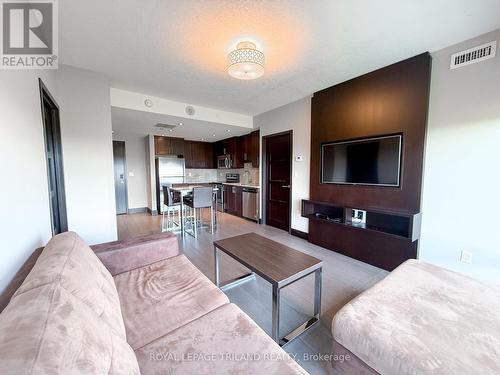 1116 - 1235 Richmond Street, London East (East B), ON - Indoor