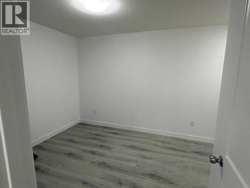 1612 Rangeview Drive Se, Calgary, AB - Indoor Photo Showing Other Room