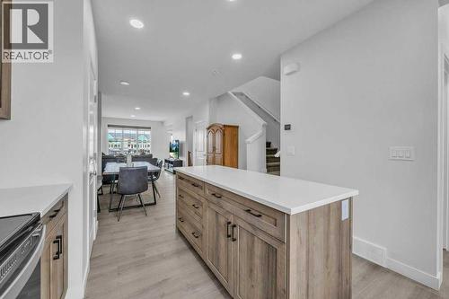 1612 Rangeview Drive Se, Calgary, AB - Indoor Photo Showing Kitchen