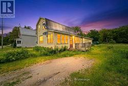 117 FOX STREET Penetanguishene, ON L9M 1E2