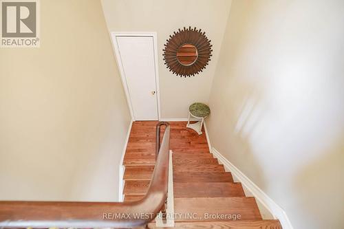 401 Laurentian Avenue, Mississauga, ON - Indoor Photo Showing Other Room