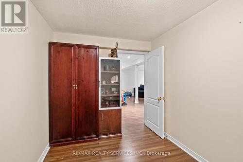1321 Inglehart Drive, Burlington, ON - Indoor Photo Showing Other Room
