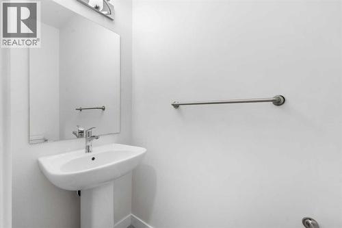 142 Sunstone Way, Balzac, AB - Indoor Photo Showing Bathroom
