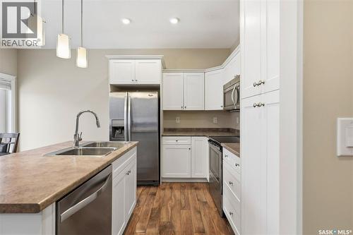 #3 115 Veltkamp Crescent, Saskatoon, SK - Indoor Photo Showing Kitchen With Double Sink With Upgraded Kitchen