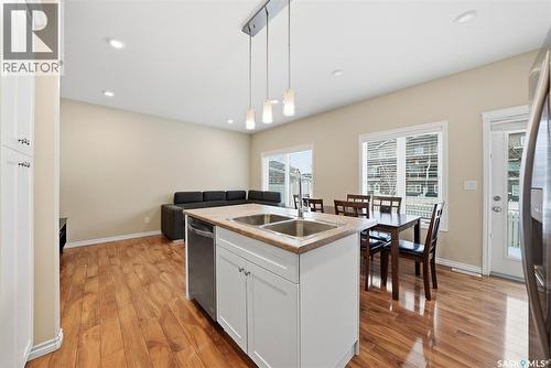 #3 115 Veltkamp Crescent, Saskatoon, SK - Indoor Photo Showing Kitchen With Double Sink