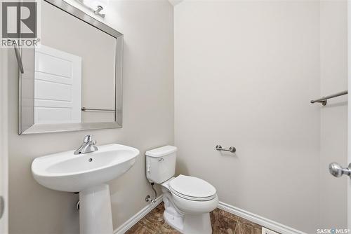 #3 115 Veltkamp Crescent, Saskatoon, SK - Indoor Photo Showing Bathroom