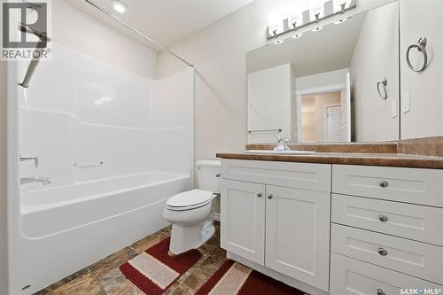#3 115 Veltkamp Crescent, Saskatoon, SK - Indoor Photo Showing Bathroom