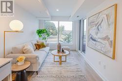 217 - 1100 SHEPPARD AVENUE W  Toronto, ON M3K 0E4