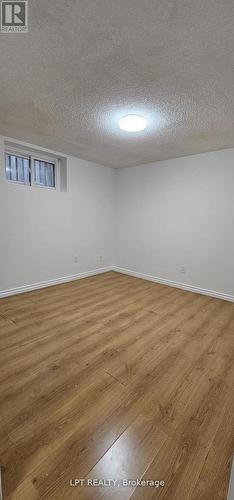 382 Pinemeadow Avenue, Mississauga, ON - Indoor Photo Showing Other Room
