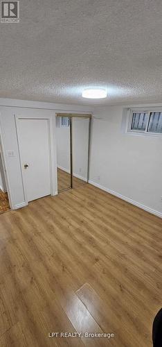 382 Pinemeadow Avenue, Mississauga, ON - Indoor