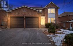 2035 FOLKWAY DRIVE  Mississauga, ON L5L 3G3