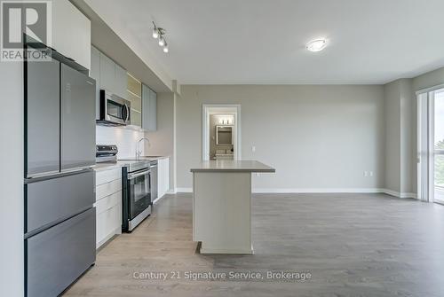 304 - 4677 Glen Erin Drive, Mississauga, ON - Indoor Photo Showing Kitchen