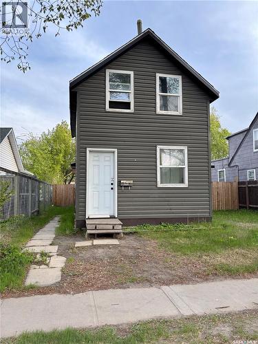 307 15th STREET W  Prince Albert, SK S6V 3R1