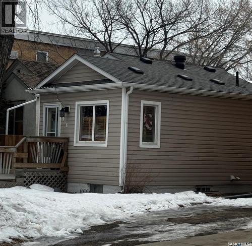 916 4Th Avenue N, Saskatoon, SK - Outdoor With Deck Patio Veranda