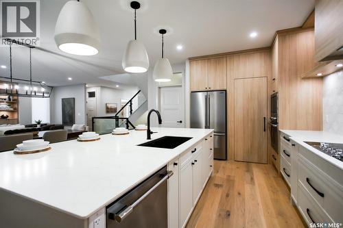 4158 Fieldstone Way, Regina, SK - Indoor Photo Showing Kitchen With Upgraded Kitchen