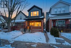 63 ARGYLE AVENUE  Hamilton, ON L8H 2S8