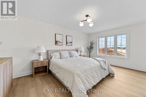 10 - 2605 Kettering Place, London South (South U), ON - Indoor Photo Showing Bedroom