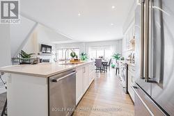 Large kitchen island - 