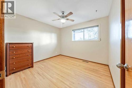 9136 Allison Drive Se, Calgary, AB - Indoor Photo Showing Other Room