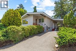1745 Haug Avenue Kelowna, BC V1Y 4M3