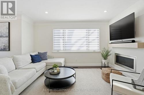 2347 Sharron Street, Burlington, ON - Indoor Photo Showing Living Room With Fireplace
