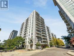 1402 - 816 LANSDOWNE AVENUE  Toronto, ON M6H 4K6