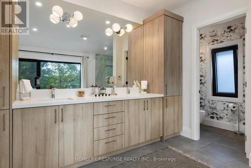 2110 Courtland Crescent, Mississauga, ON - Indoor Photo Showing Bathroom