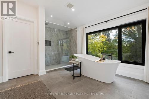 2110 Courtland Crescent, Mississauga, ON - Indoor Photo Showing Other Room