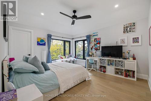 2110 Courtland Crescent, Mississauga, ON - Indoor Photo Showing Bedroom