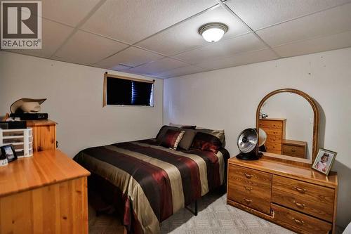 105 Aspen Way, Vulcan, AB - Indoor Photo Showing Bedroom