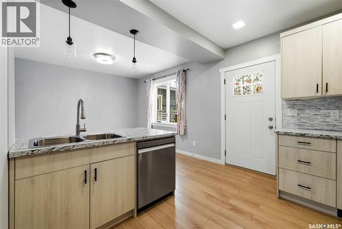 3726 Dewdney Avenue, Regina, SK - Indoor Photo Showing Kitchen With Double Sink With Upgraded Kitchen