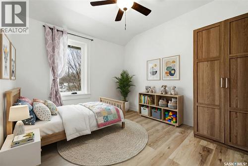 3726 Dewdney Avenue, Regina, SK - Indoor Photo Showing Bedroom
