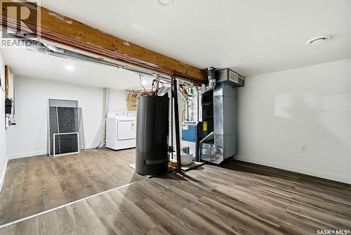 3726 Dewdney Avenue, Regina, SK - Indoor