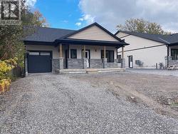 2-UPPER LEVEL - 13 VALLEY ROAD  St. Catharines (Western Hill), ON L2S 1Y7