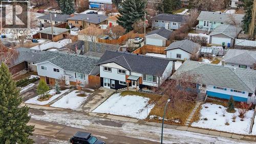 711 101 Avenue Sw, Calgary, AB - Outdoor