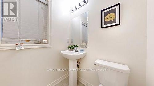 3964 Thomas Alton Boulevard, Burlington, ON - Indoor Photo Showing Bathroom