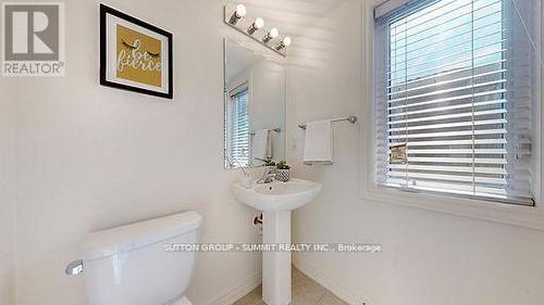 3964 Thomas Alton Boulevard, Burlington, ON - Indoor Photo Showing Bathroom