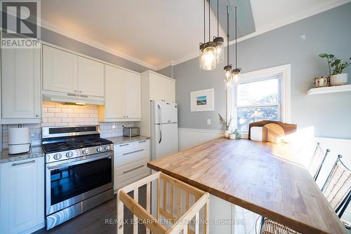 35 Murray Street, Brantford, ON - Indoor Photo Showing Kitchen