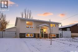 1519 Grandview STREET W  Moose Jaw, SK S6H 6R4