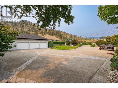 2577 Whitworth Road, West Kelowna, BC - Outdoor