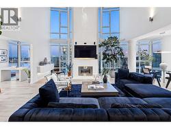 PH1 930 CAMBIE STREET  Vancouver, BC V6B 5X6